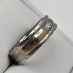 ✨2/$10✨ Men Wedding Band Gold and Silver Tone Ring Size 10